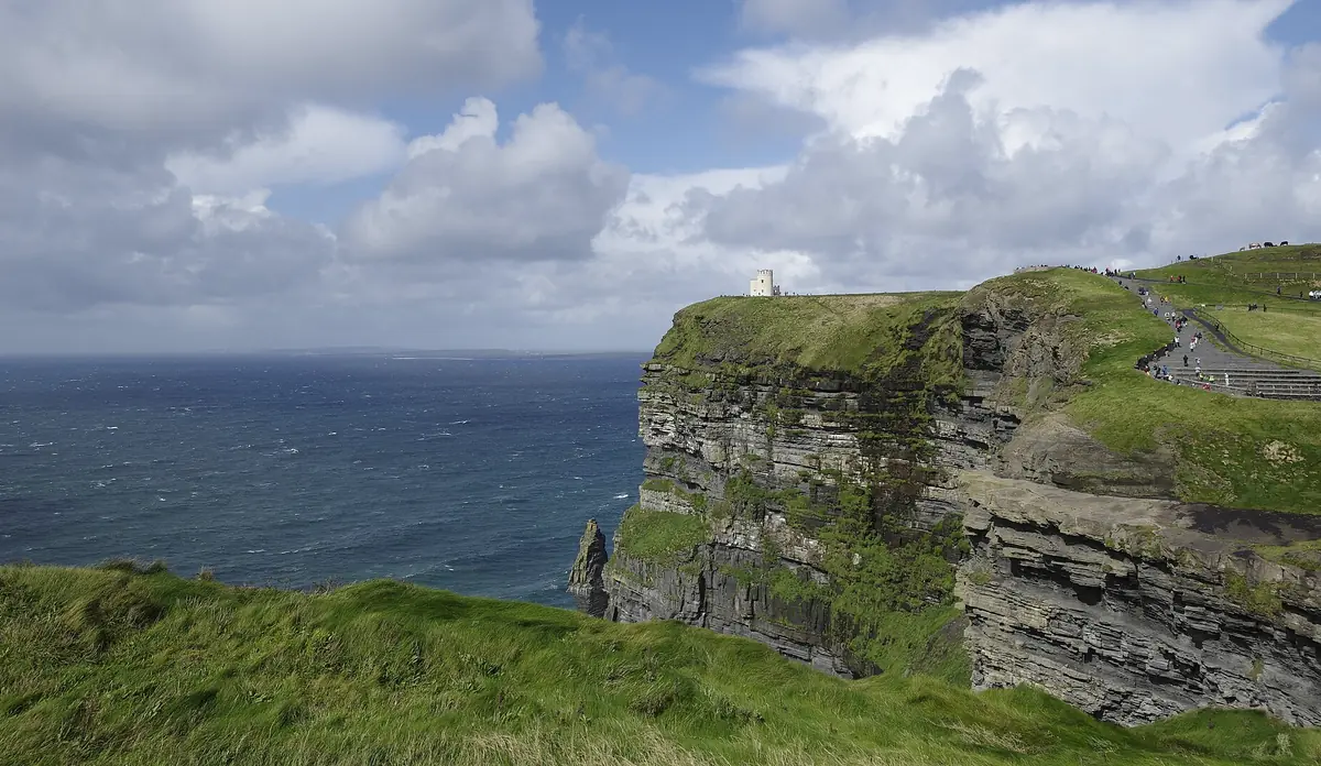 Le Cliffs of Moher a picco sull'Oceano Atlantico